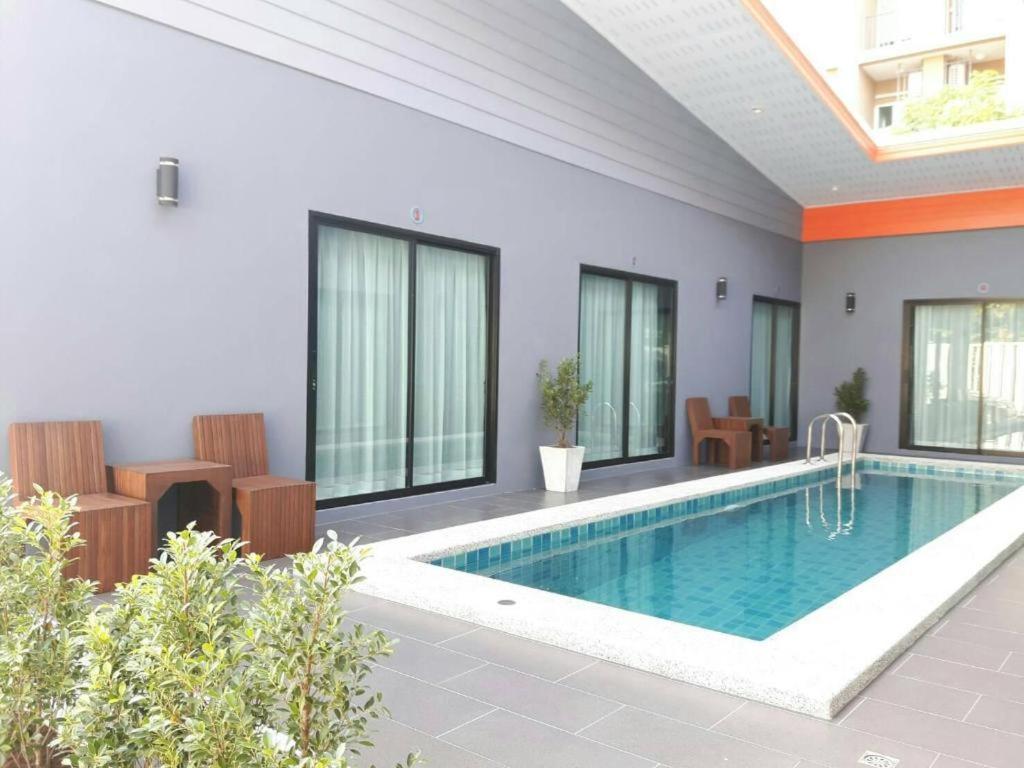 The 2* Hua Hin
